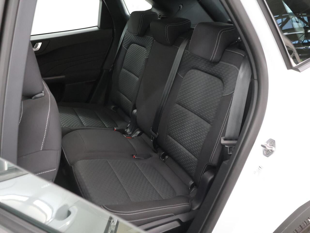 Ford KUGA 2.5 PHEV Trend | Navigatie | Stoelverwarming | Climate Control | Parkeersensoren |