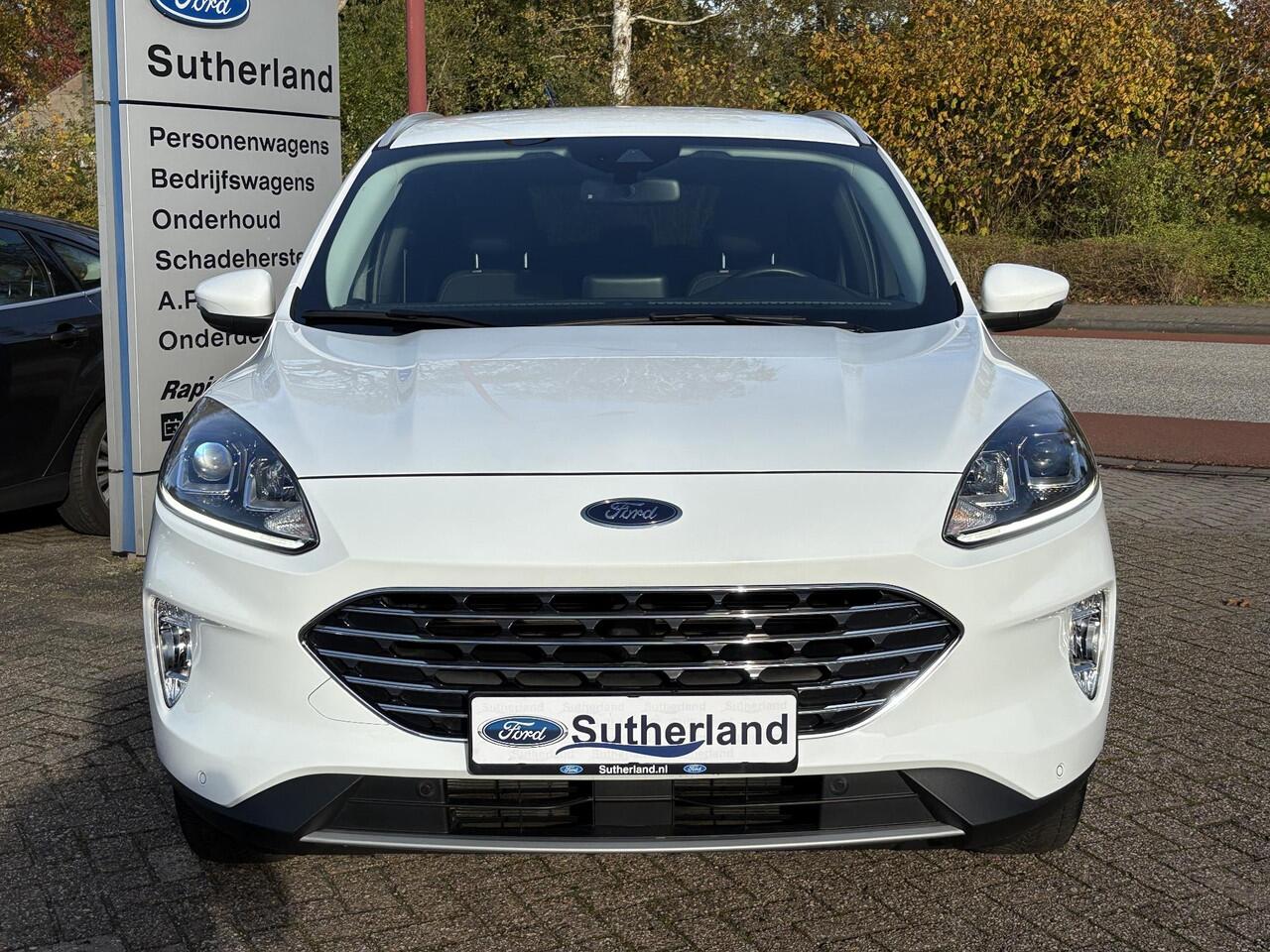 Ford KUGA 2.5 PHEV Titanium 225pk | Afneembare trekhaak | Winter Pack | Achteruitrijcamera | Navigatie | 1.500kg trekgewicht | Digitale Cockpit