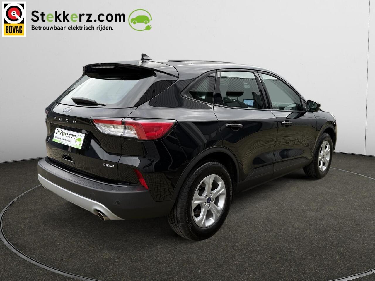 Ford KUGA Cool&Connect uitvoering met wegklapbare trekhaak