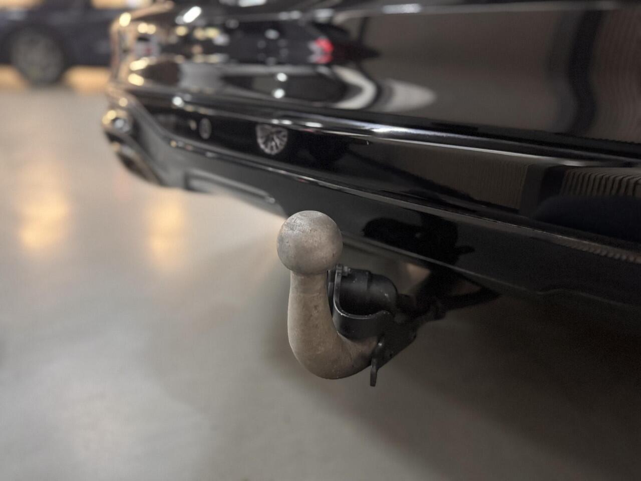 Ford KUGA 2.5 PHEV ST-Line X Panoramadak Trekhaak Full Options Camera Ad. Cruise Winter Parking pack Dodehoek HUD 1e eigenaar