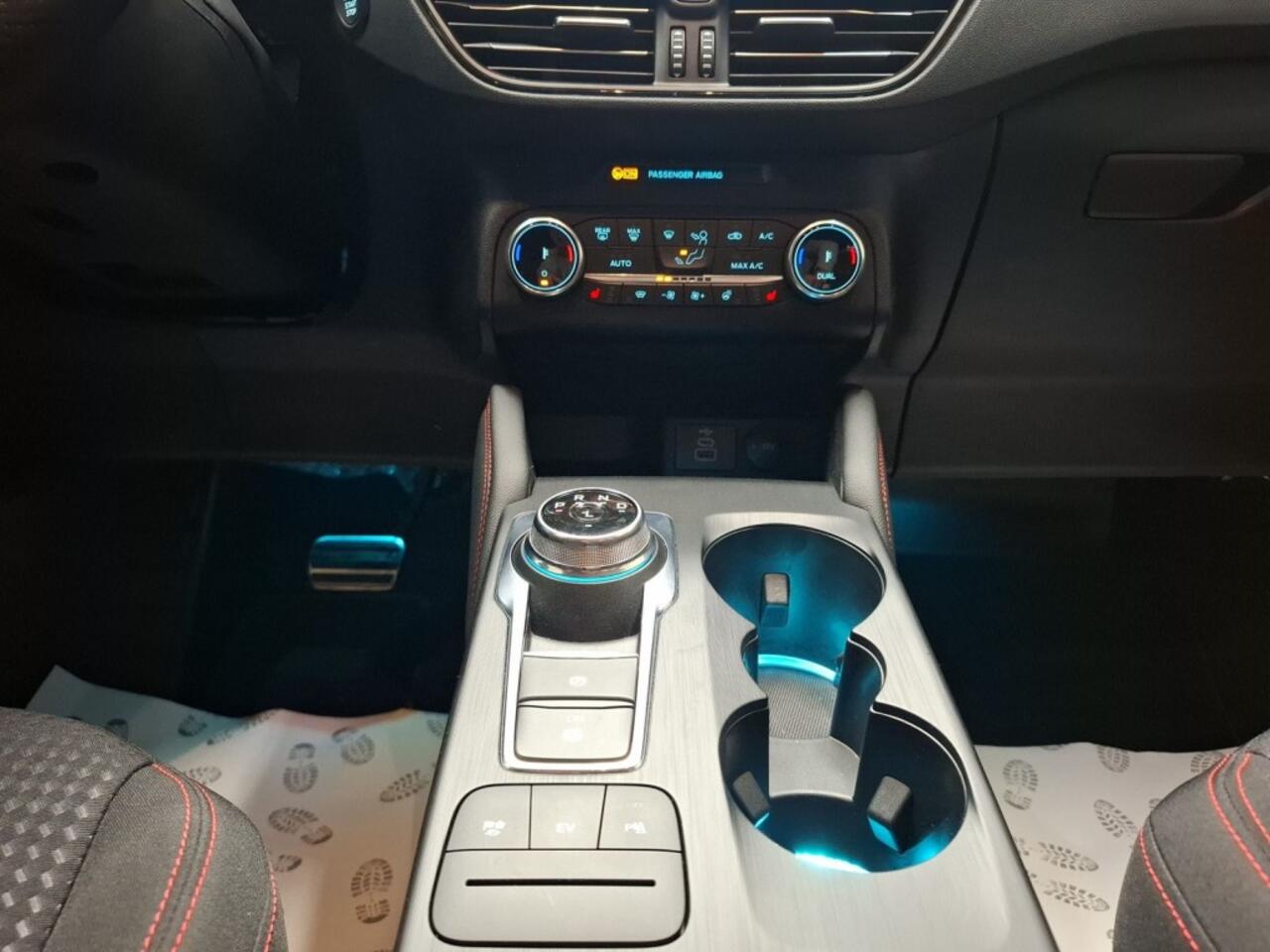 Ford KUGA ST-Line 2.5 Duratec PHEV. Alle optie's 11.000 km