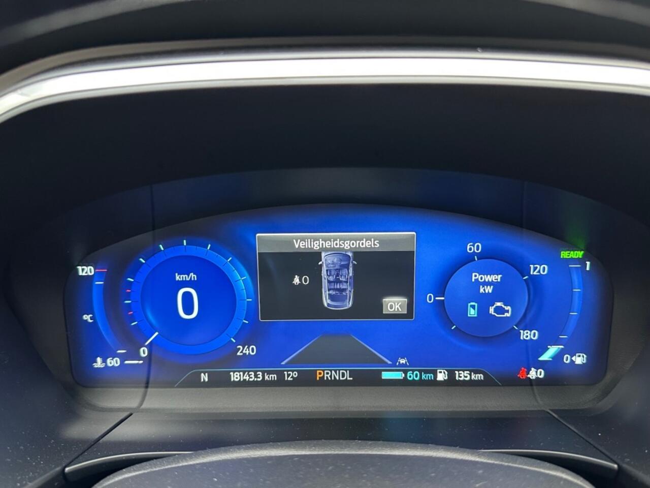 Ford KUGA 2.5 PHEV TITANIUM