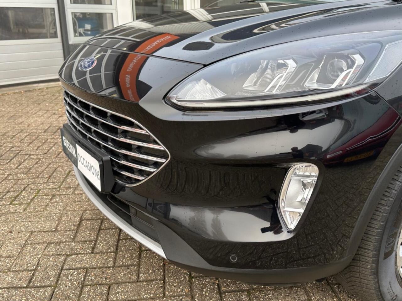 Ford KUGA 2.5 PHEV TITANIUM