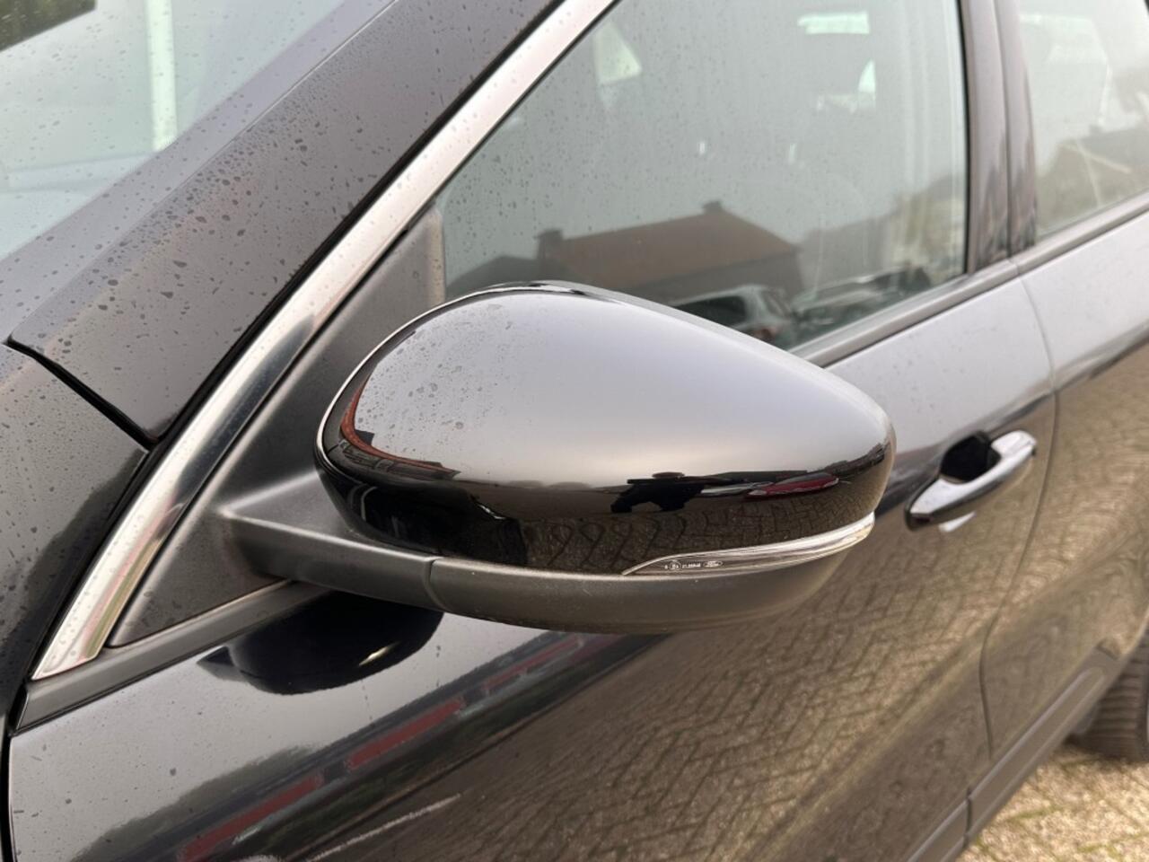 Ford KUGA 2.5 PHEV TITANIUM