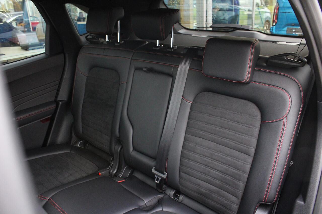 Ford KUGA 1.5 EcoBoost ST-Line X | Stoel + Stuurverwarming | Adaptive Cruise Control | Climate Control | Navigatie | 19'' Lichtmetalen Velgen |