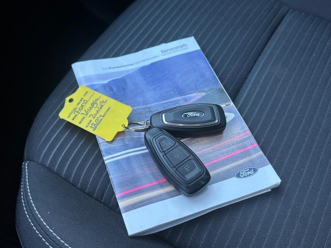 Ford KUGA 2.5 PHEV TITANIUM