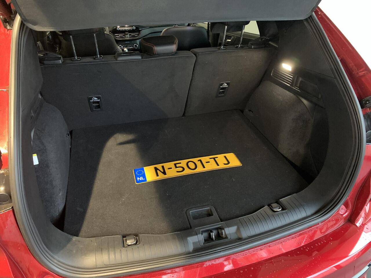 Ford KUGA 1.5 EcoBoost ST-Line NAVIGATIE | TREKHAAK | CAMERA | PARKEERSENSOREN