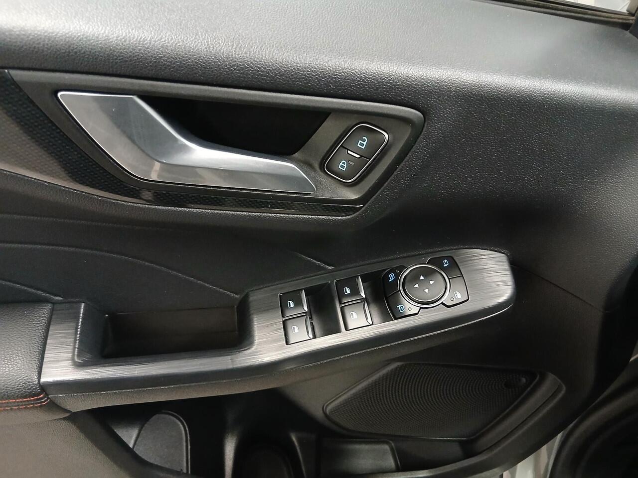 Ford KUGA 2.5 PHEV ST-Line Wordt Verwacht.