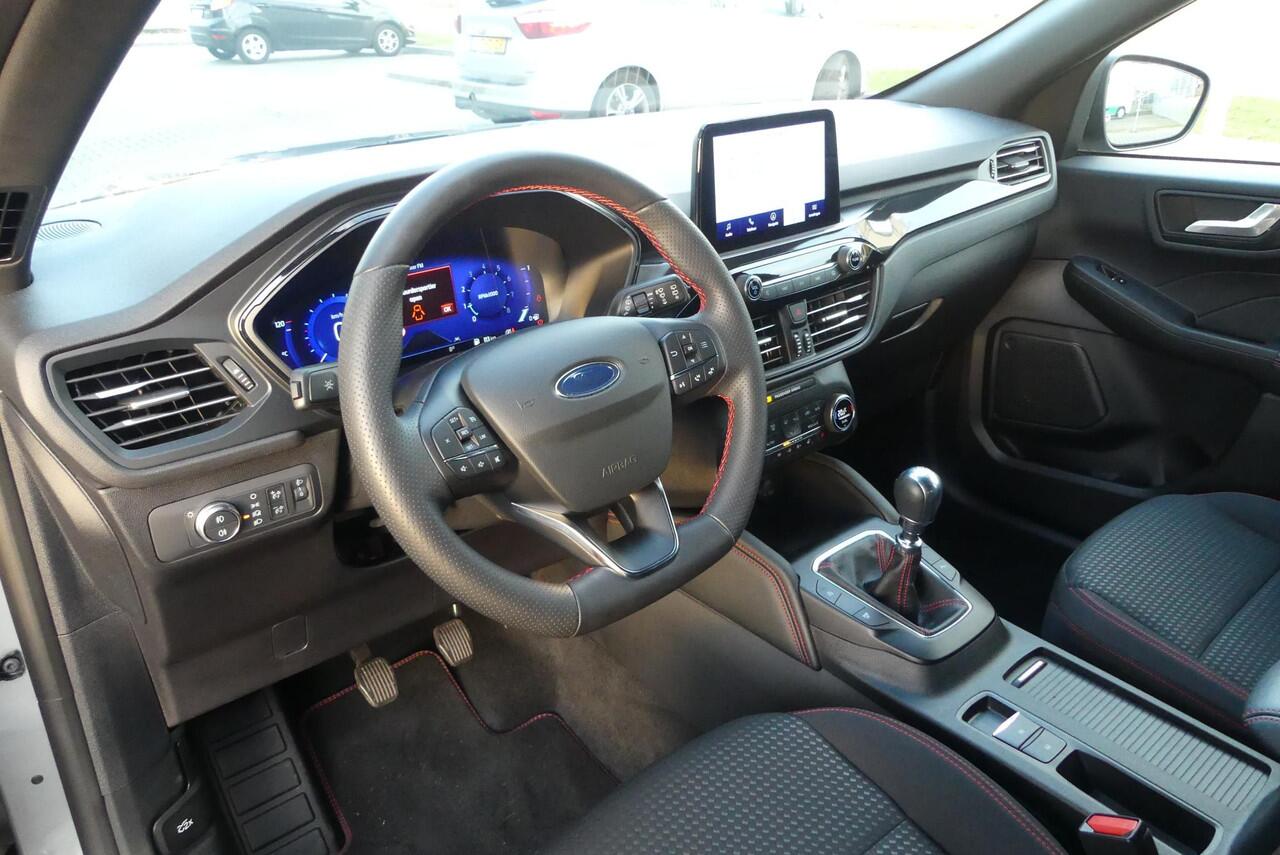 Ford KUGA 1.5 EcoBoost ST-Line WINTER PACK, CRUISE, CLIMA, NAVI, CAMERA, PDC V&A, APPLE CARPLAY/ANDROID AUTO, KEYLESS, LANE ASSIST, 8.750KM