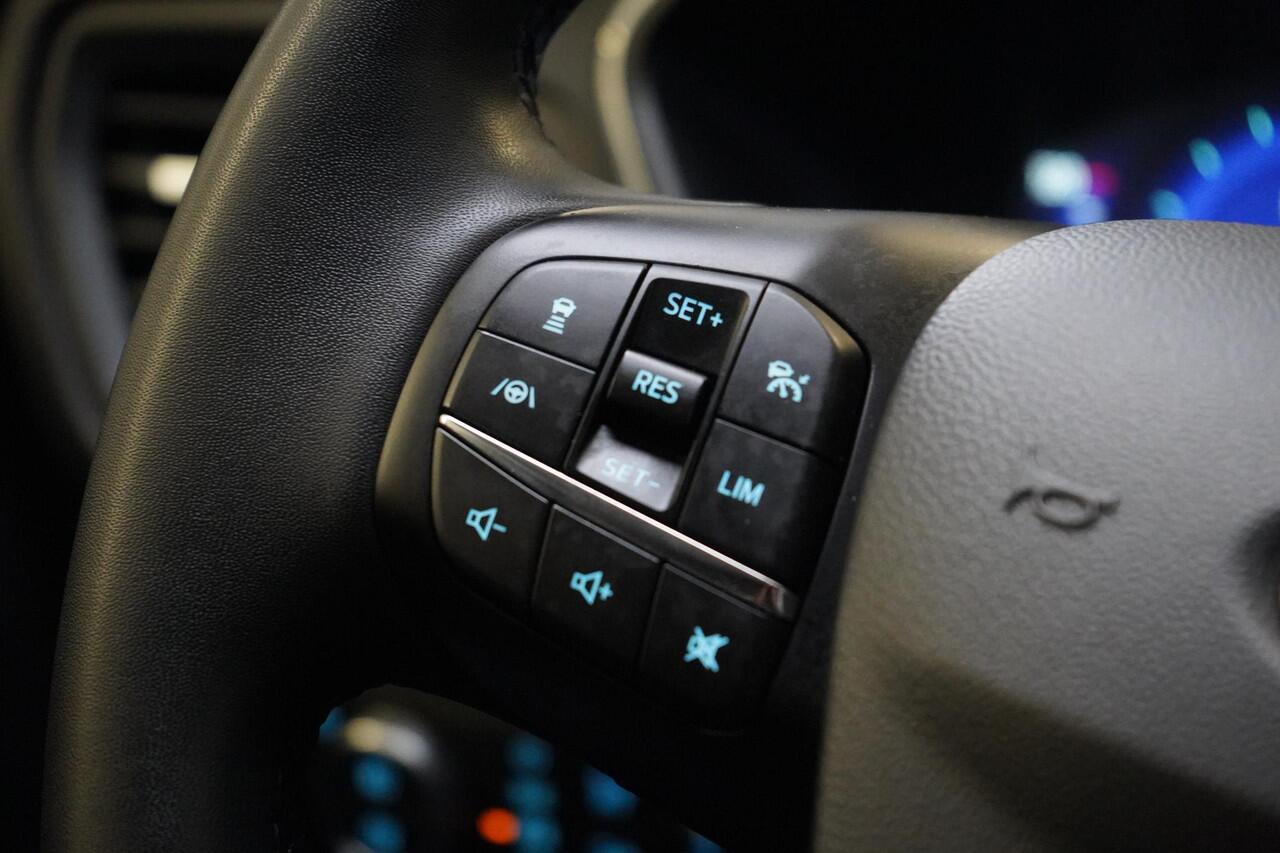 Ford KUGA 2.5 PHEV Titanium | Winter-pack | Adapt. Cruise | SoH 90% | Voorruitverwarming | Privacy Glass | Navigatie | Climate airco