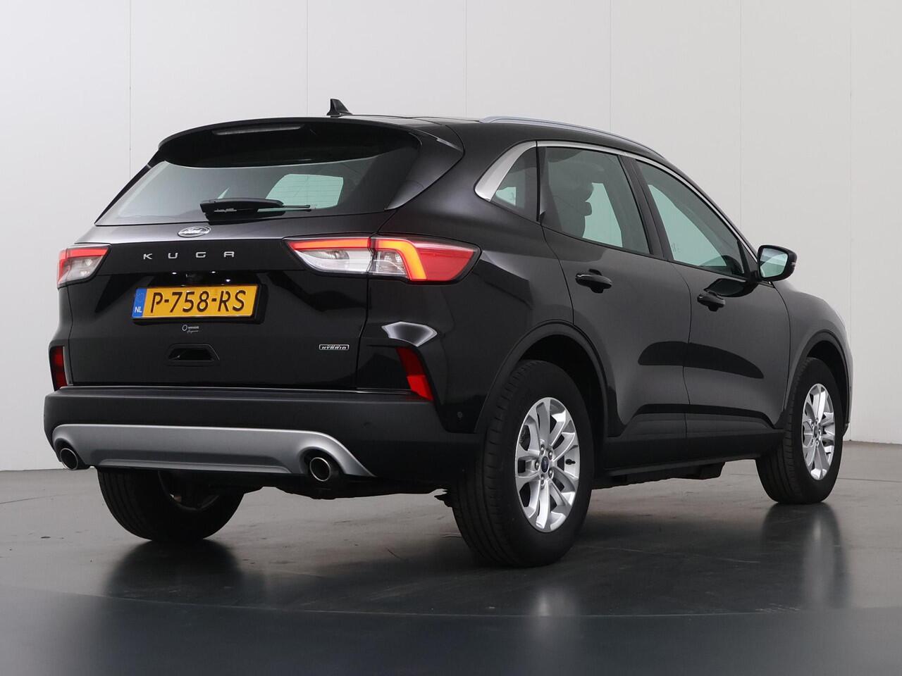 Ford KUGA 2.5 PHEV Titanium | Winterpakket | Navigatie | Cruise Control Adaptief | Parkeercamera |