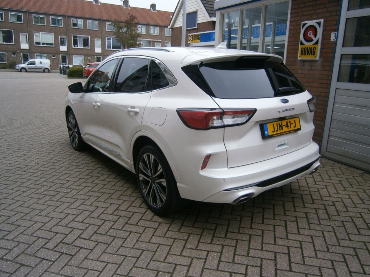 Ford KUGA 2.5 PHEV Vignale ,Navi,Camera,Winterpack,B&O,Key Less etc.