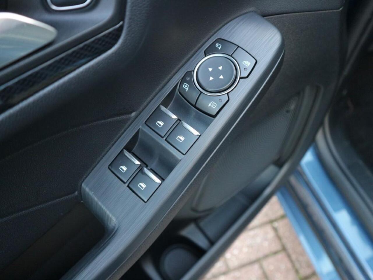 Ford KUGA 2.5 PHEV ST-Line X * PANO * WINTER * ADAP CRUISE * HUD *