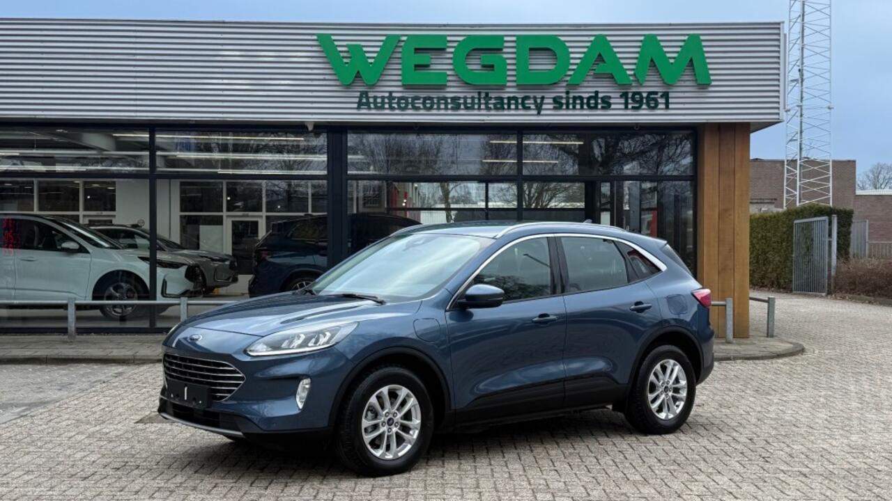 Ford KUGA 2.5 PHEV TITANIUM / Winter pack