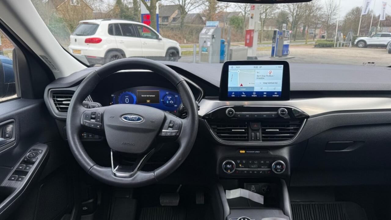 Ford KUGA 2.5 PHEV TITANIUM / Winter pack