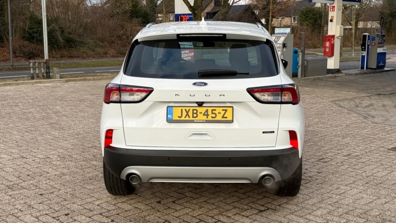 Ford KUGA 2.5 PHEV TITANIUM / Winter pack