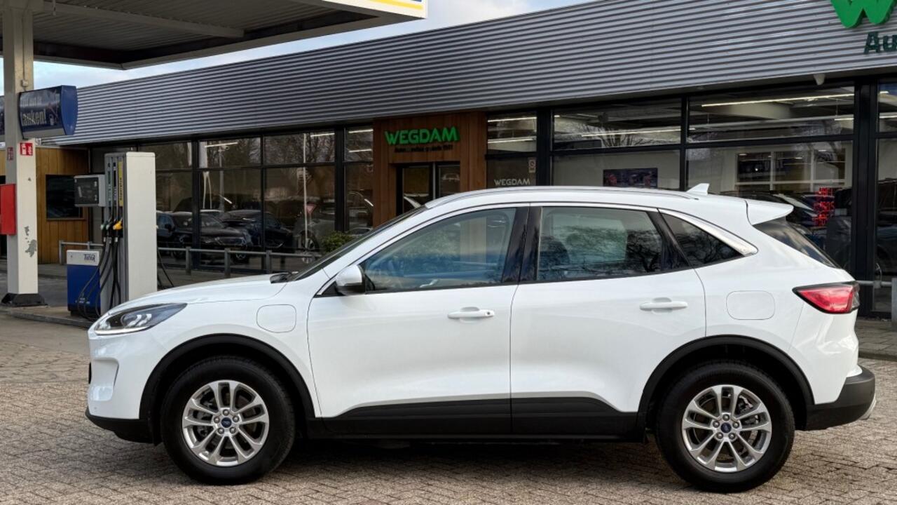 Ford KUGA 2.5 PHEV TITANIUM / Winter pack