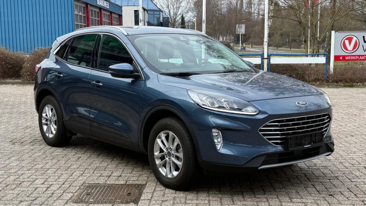 Ford KUGA 2.5 PHEV TITANIUM / Afn. trekhaak + Winter pack