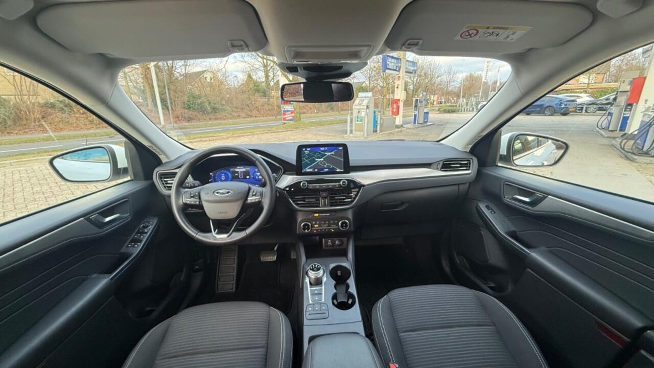 Ford KUGA 2.5 PHEV TITANIUM / Trekhaak + Winter pack