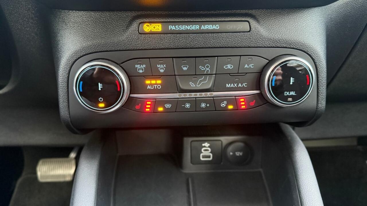 Ford KUGA 2.5 PHEV TITANIUM / Trekhaak + Winter pack