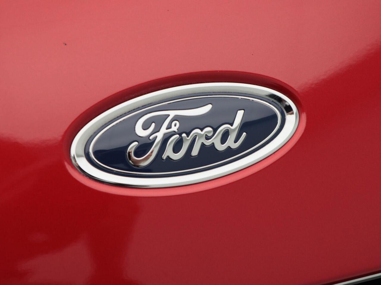 Ford KUGA 2.5 PHEV Vignale | Adaptive Cruise | Camera | Leder | Bluetooth | Stoel en stuurverwarming | Navigatie | 75.901 Km!!