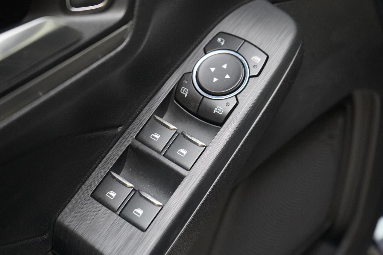 Ford KUGA 2.5 PHEV Titanium | Head-Up | Stoelverwarming | Navigatie | Achteruitrijcamera | Stuurverwarming