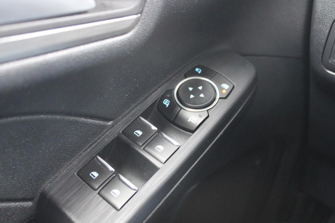 Ford KUGA 1.5 EcoBoost Titanium X | Trekhaak | Adaptive cruise control | Dodehoeksensoren | Camera