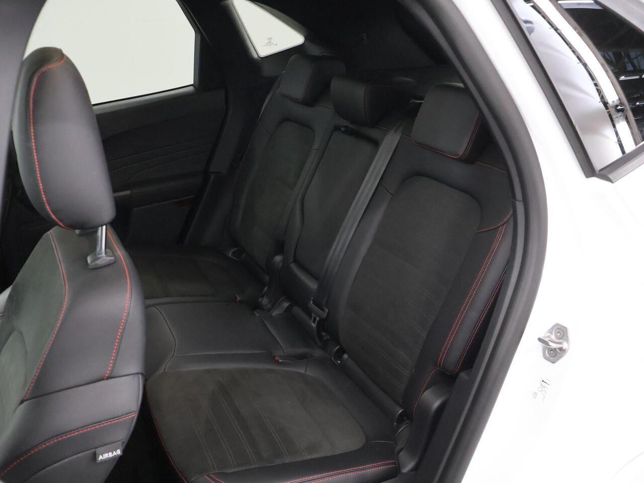 Ford KUGA 2.5 PHEV ST-Line X | Panoramadak | Elekt. Trekhaak | Head up | Winterpack | Cruise Control Adaptief | B&O Audio |