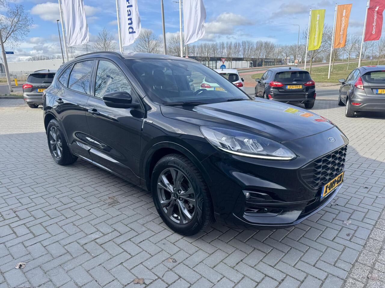 Ford KUGA 1.5 EcoBoost ST-Line 150pk | Winterpack | 19 inch lichtmetalen velgen | elektrisch bedienbare achterklep