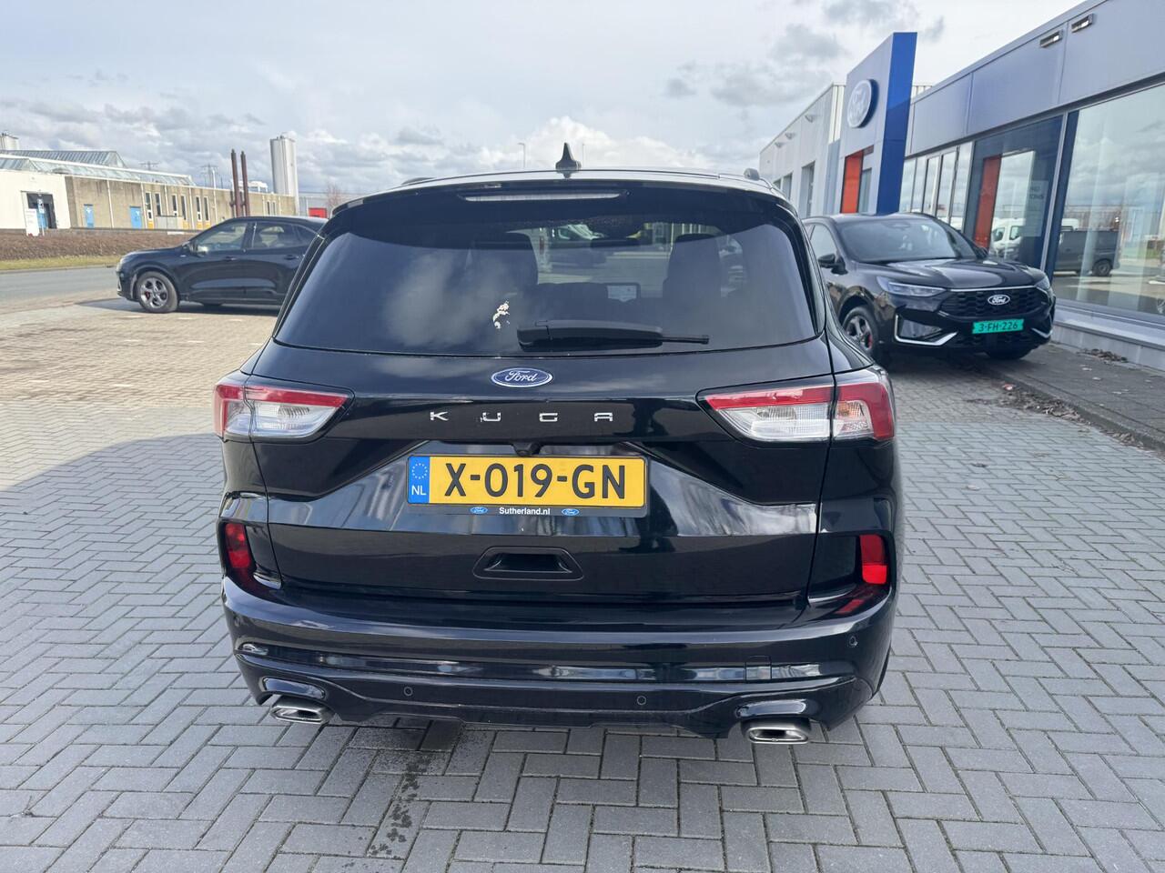 Ford KUGA 1.5 EcoBoost ST-Line 150pk | Winterpack | 19 inch lichtmetalen velgen | elektrisch bedienbare achterklep