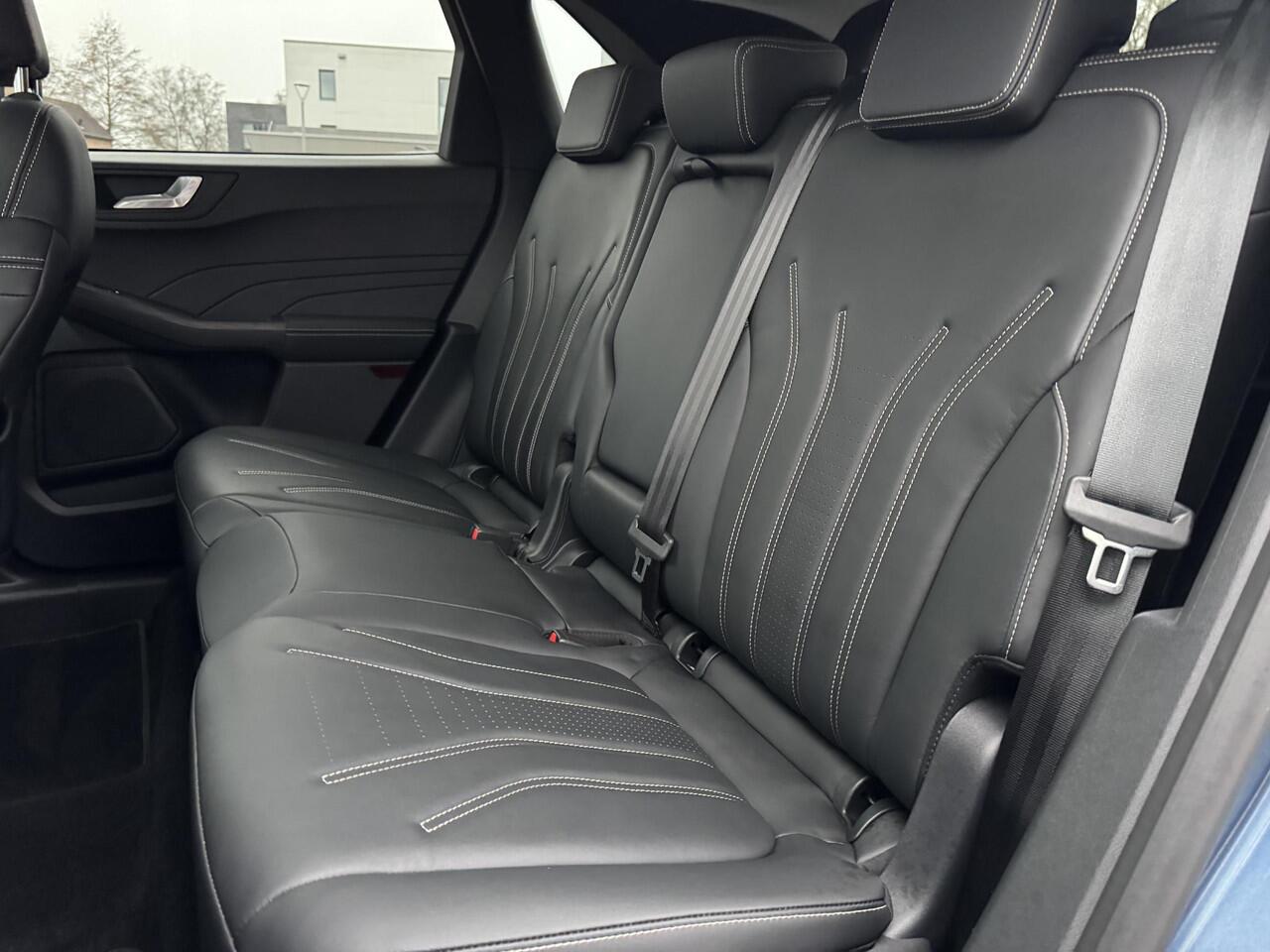 Ford KUGA 2.5 PHEV Vignale 225pk Adaptieve Cruise | Winterpack | Head up Display | 19 inch velgen | Memory Seats | Dealer onderhouden