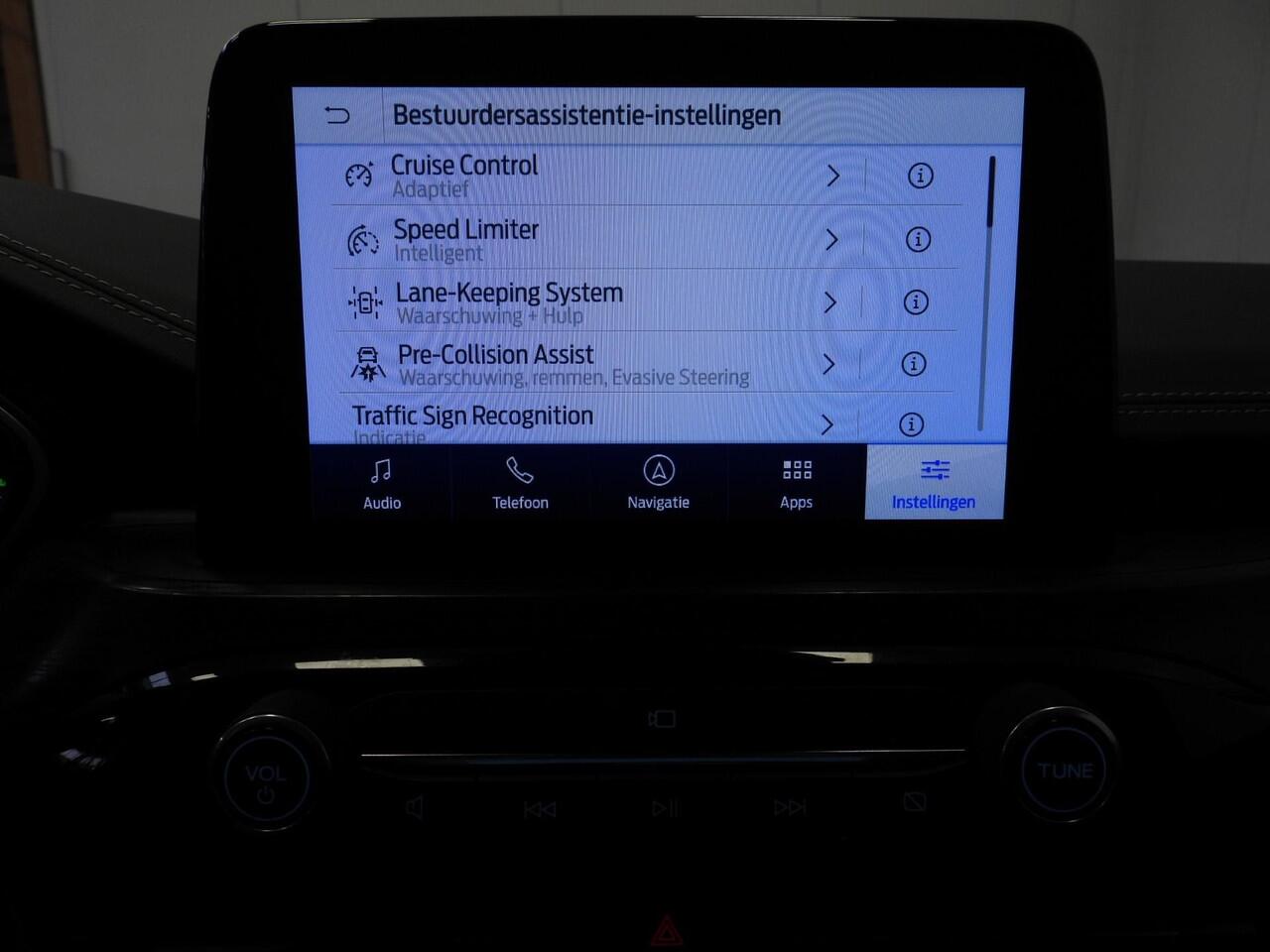 Ford KUGA 2.5 PHEV Plug-In Vignale TREKH./NAVI/LEER/LED/B&O/18"LMV!