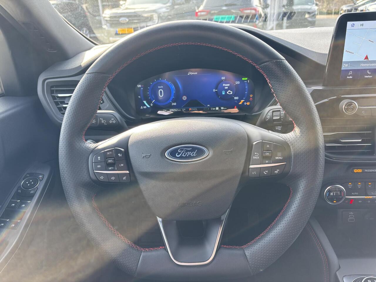 Ford KUGA 2.5 PHEV ST-Line 225pk | Trekhaak afneembaar | Adaptive cruise control | Winter Pack | Dodehoeksensoren | Achteruitrijcamera | Elektrische Achterklep