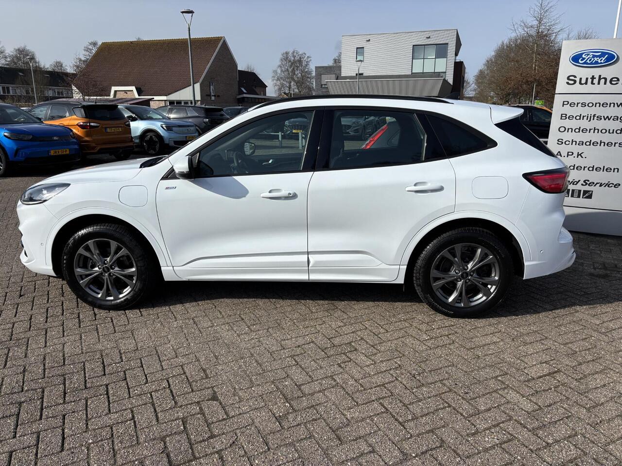 Ford KUGA 2.5 PHEV ST-Line 225pk | Trekhaak afneembaar | Adaptive cruise control | Winter Pack | Dodehoeksensoren | Achteruitrijcamera | Elektrische Achterklep