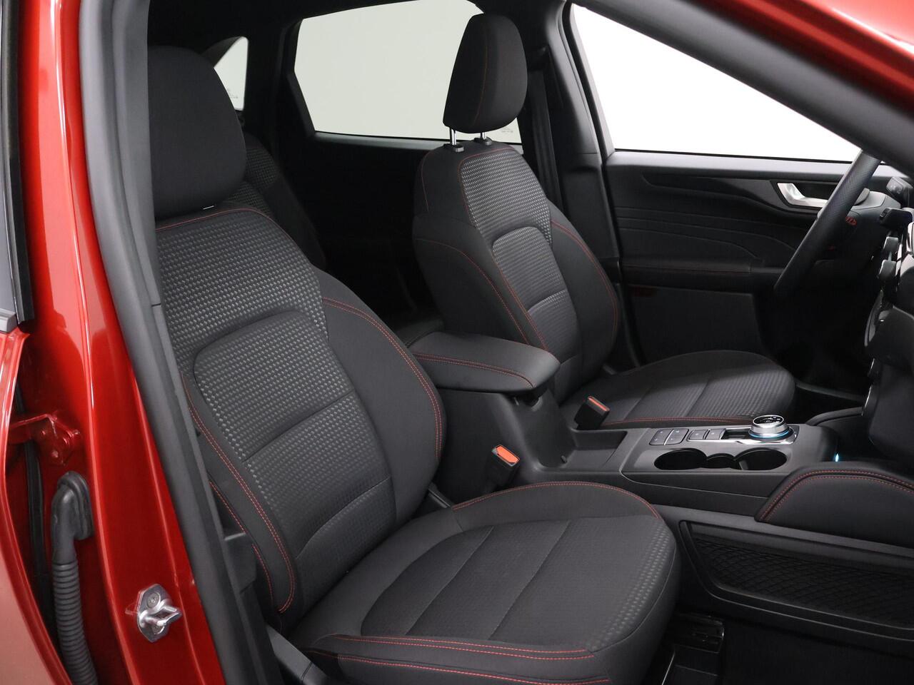 Ford KUGA 2.5 PHEV ST-Line | Winterpakket | Head-Up | Elektr. Achterklep | Climate Control | Cruise control | Parkeercamera |