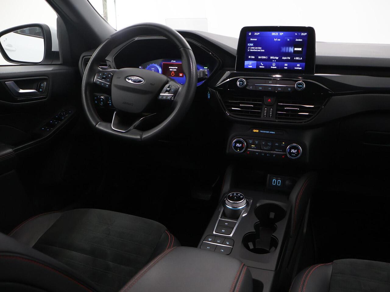 Ford KUGA 2.5 PHEV ST-Line X | Trekhaak | Winterpakket | Cruise Control Adaptief | Head-Up | Navigatie | Parkeercamera |