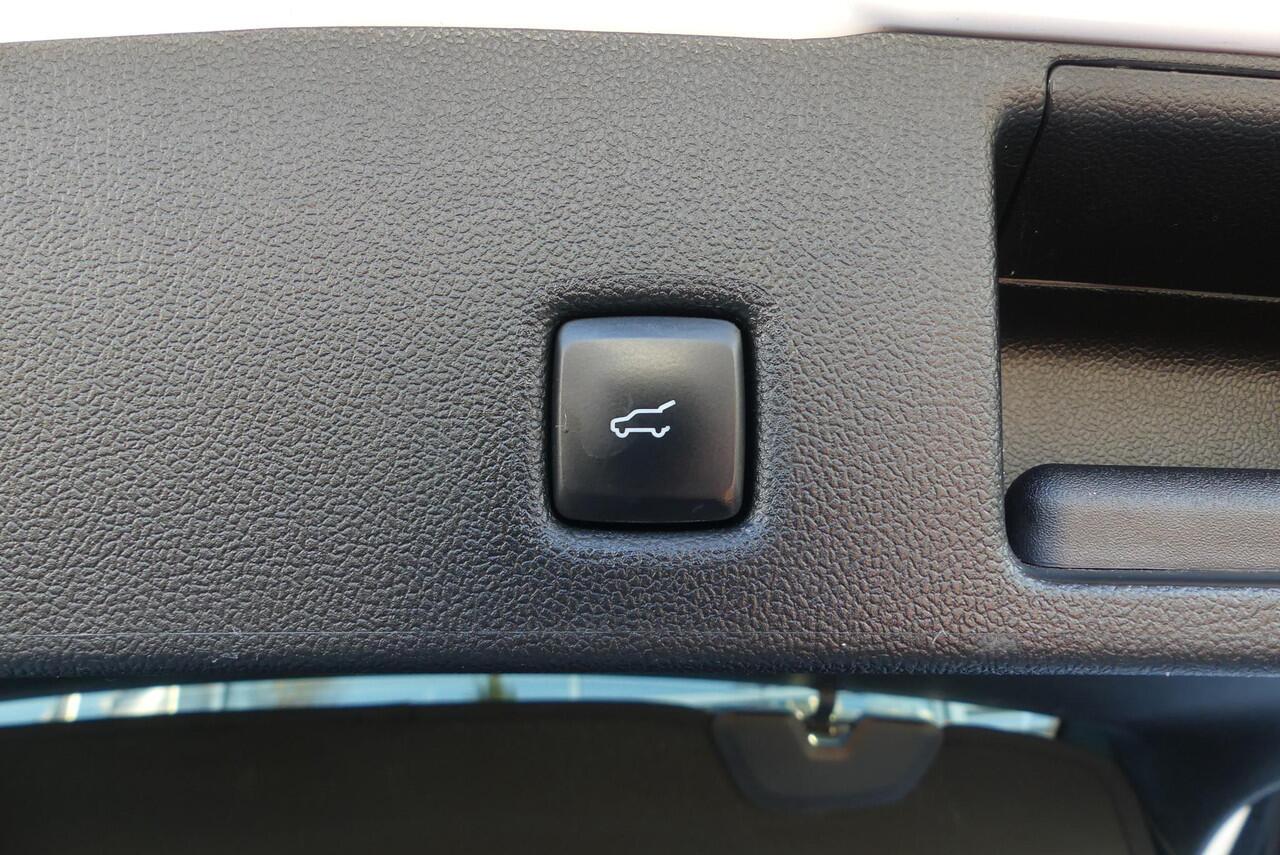 Ford KUGA 2.5 PHEV ST-Line X ELEKT. TREKHAAK (1.500KG), PANO, HUD, WINTER PACK, ADAPT. CRUISE, CLIMA, NAVI, CAMERA V&A, PDC V&A, APPLE CARPLAY/ANDROID AUTO, BLIS, KEYLESS, 49.416KM