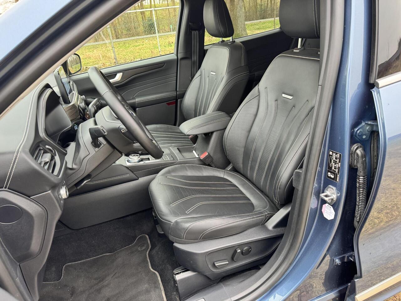 Ford KUGA 2.5 PHEV 225PK Vignale | ADAP. CRUISE | WINTERPACK | MATRIX LED | KEYLESS |