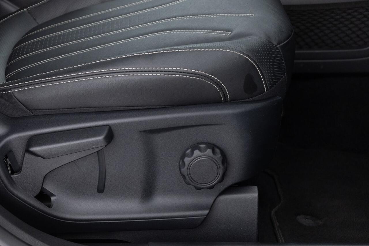 Ford KUGA 2.5 PHEV Vignale | B&O | LEDER | NAVI | ECC | CARPLAY | .