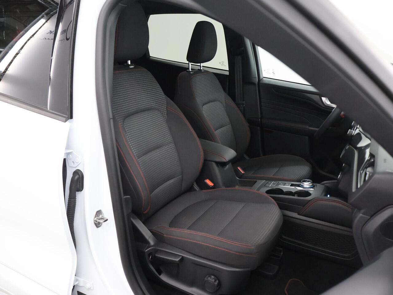 Ford KUGA 2.5 PHEV ST-Line | Winterpakket | Head-Up | Elektr. Achterklep | Navigatie |