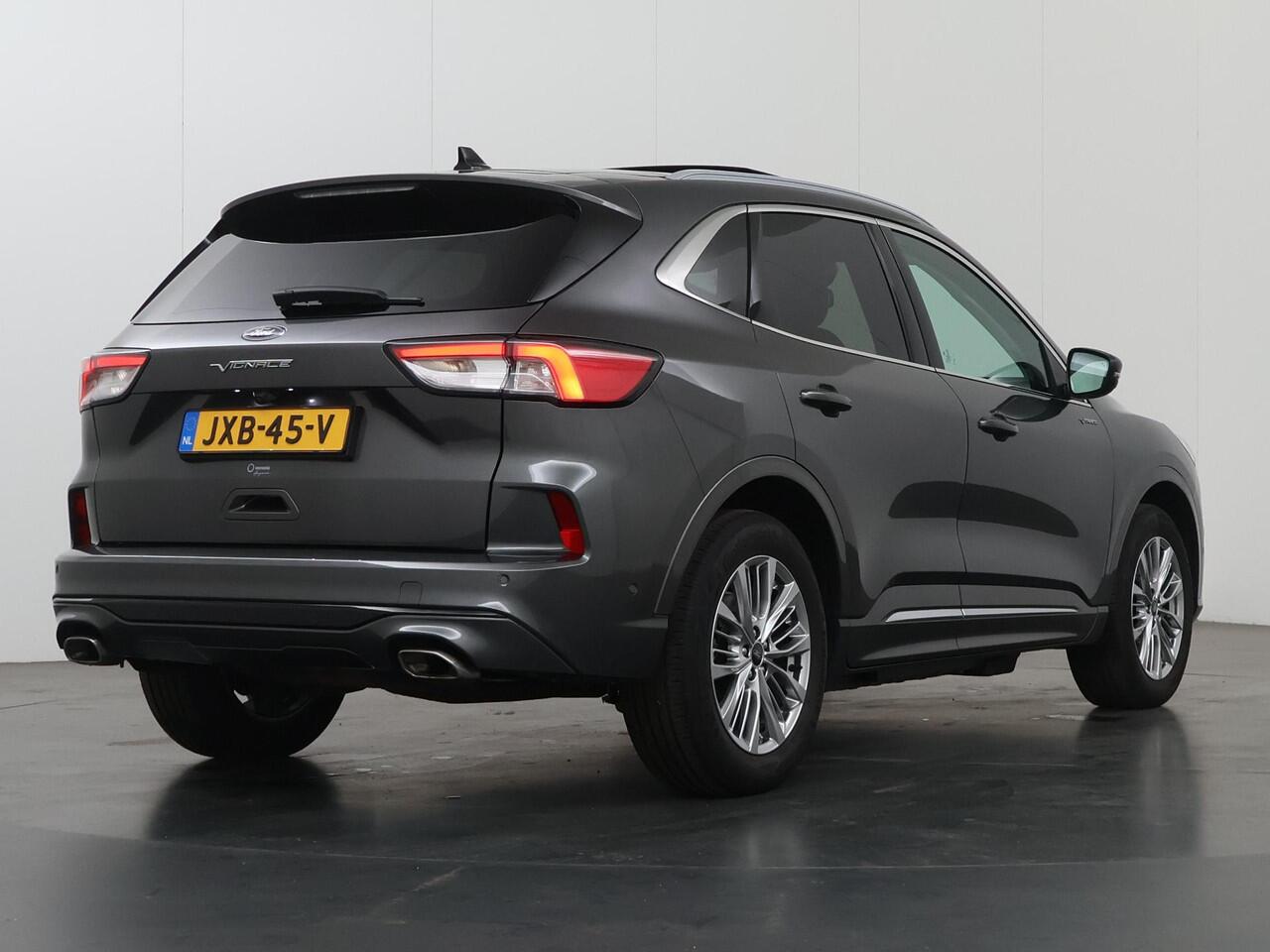 Ford KUGA 2.5 PHEV Vignale | Elektr. Trekhaak | Panoramadak | Stoelverwarming | Cruise Control Adaptief | Head-Up | Leder | Navigatie |