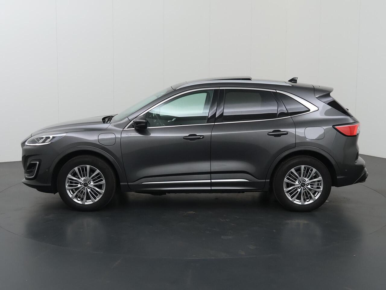 Ford KUGA 2.5 PHEV Vignale | Elektr. Trekhaak | Panoramadak | Stoelverwarming | Cruise Control Adaptief | Head-Up | Leder | Navigatie |