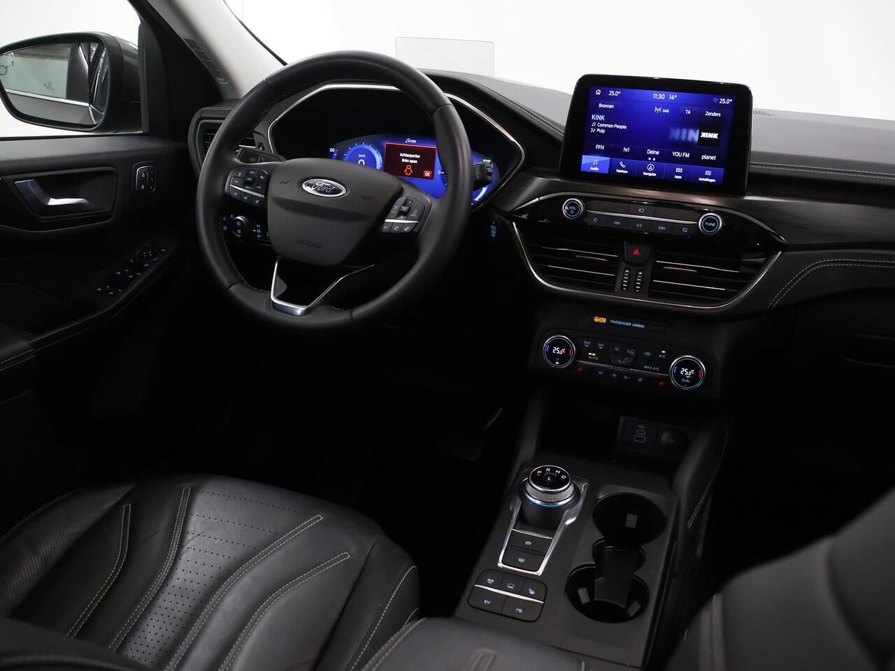 Ford KUGA 2.5 PHEV Vignale | Elektr. Trekhaak | Panoramadak | Stoelverwarming | Cruise Control Adaptief | Head-Up | Leder | Navigatie |