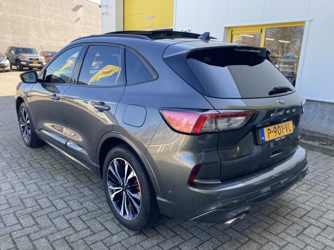 Ford KUGA 2.5 PHEV ST-Line Panoramadak Trekhaak Leer