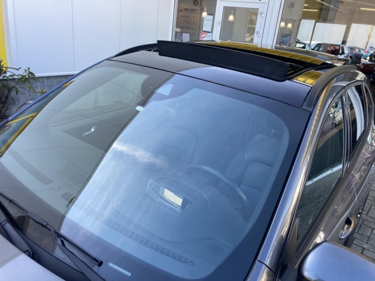 Ford KUGA 2.5 PHEV ST-Line Panoramadak Trekhaak Leer