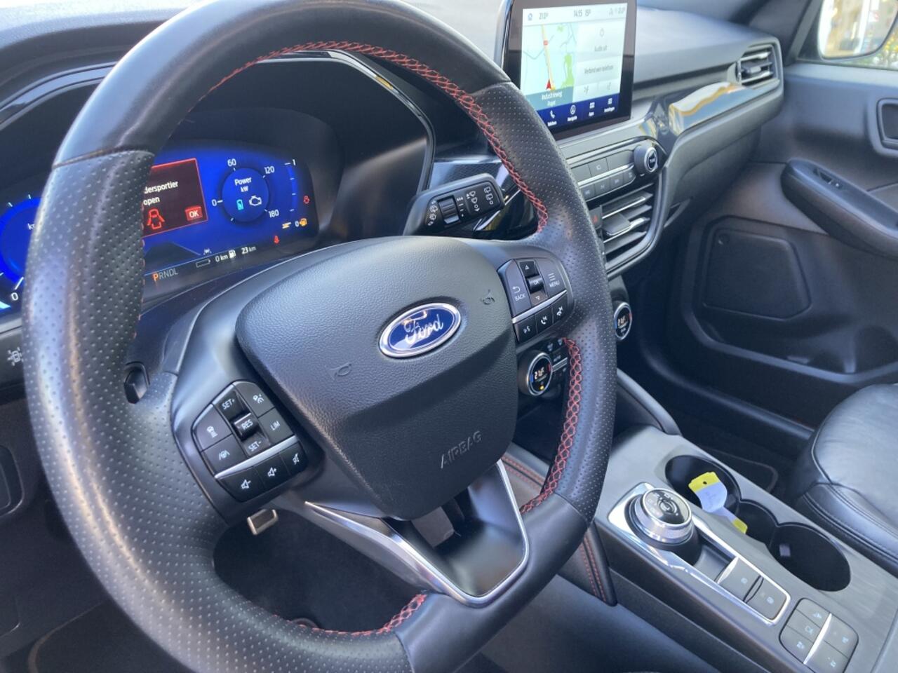 Ford KUGA 2.5 PHEV ST-Line Panoramadak Trekhaak Leer