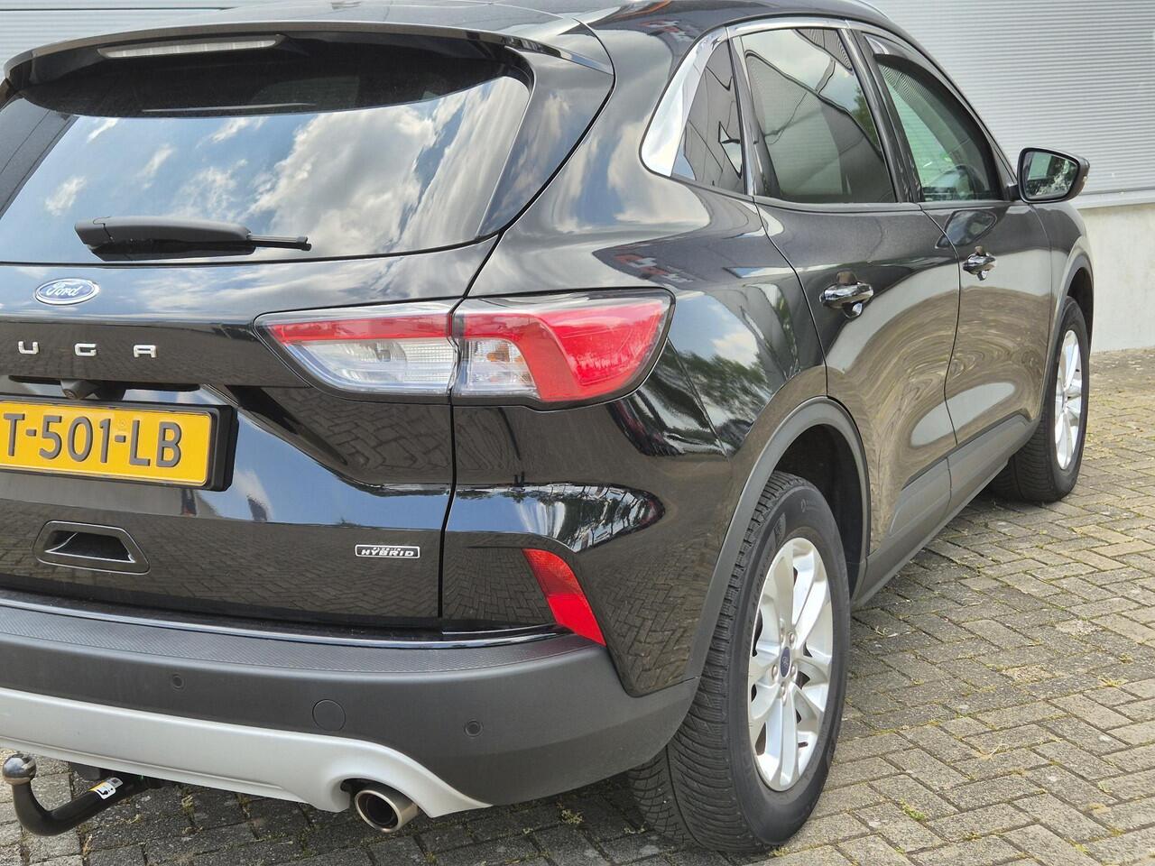 Ford KUGA 2.5 PHEV Titanium Trekhaak/winterpack
