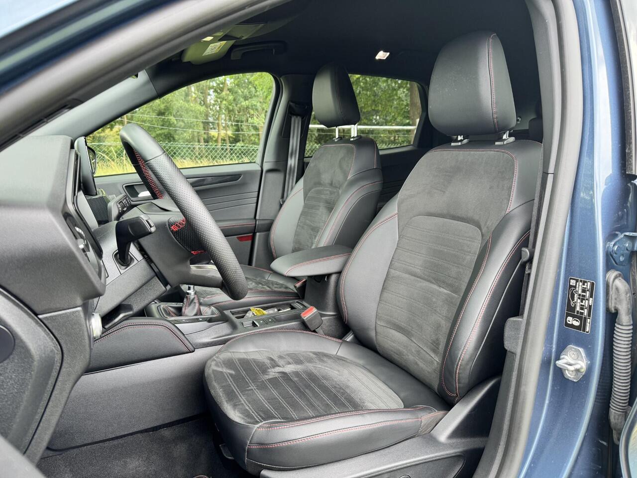 Ford KUGA 1.5 EB 150PK ST-Line X | HAAK | ADAP. CRUISE | BLIS | KEYLESS | HUD |