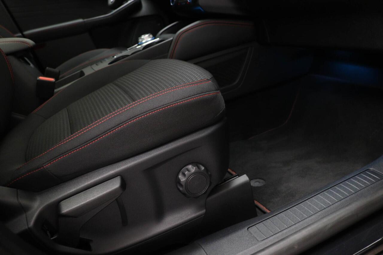 Ford KUGA 2.5 PHEV ST-Line | PANORAMADAK | STOELVERWARMING | APPLE | TREKHAAK