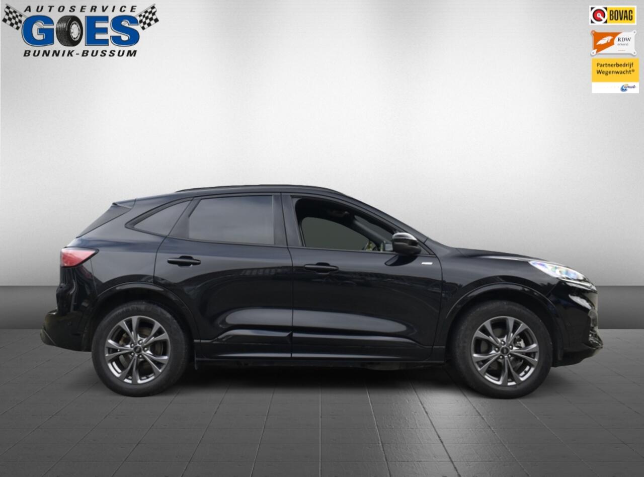 Ford KUGA Plug-In Hybrid ST-Line X